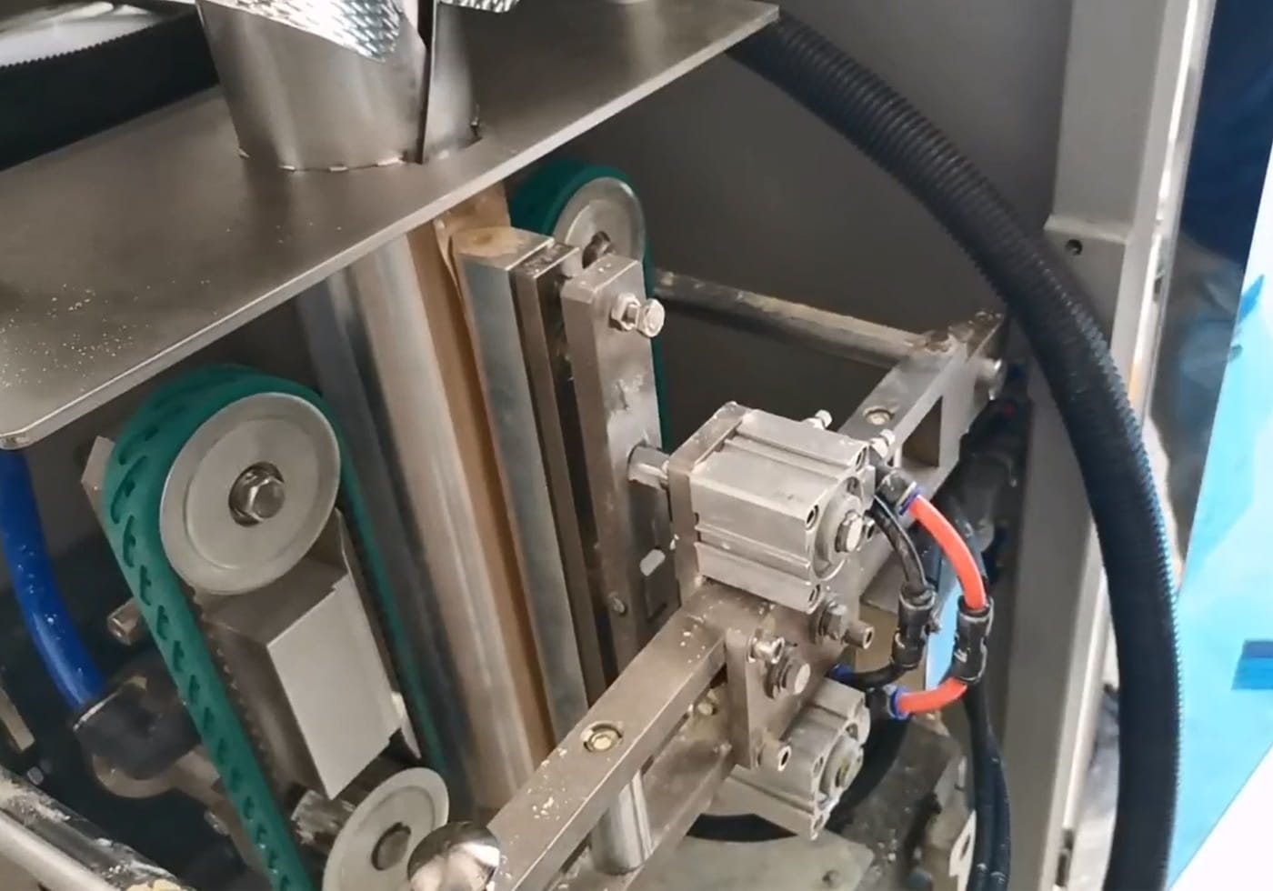 How to Adjust Film Pulling Wheel After Change Bag Former
