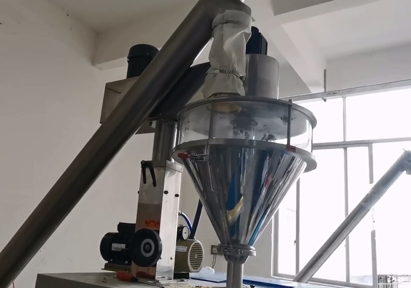 How to Install Film Roll to Packing Machine