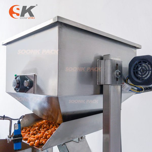 Fully automatic granule packaging machine